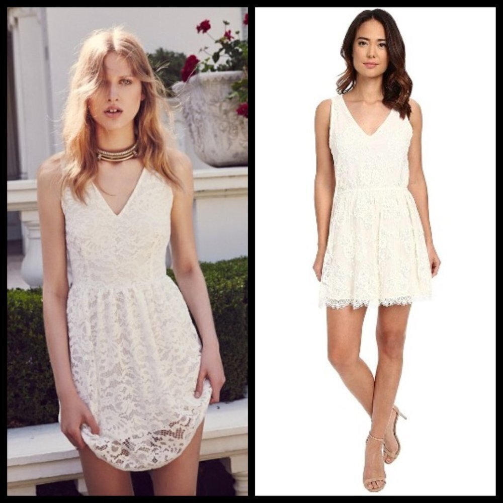 💕BB DAKOTA💕 Ariella Lace Fit & Flare Dress M NWT